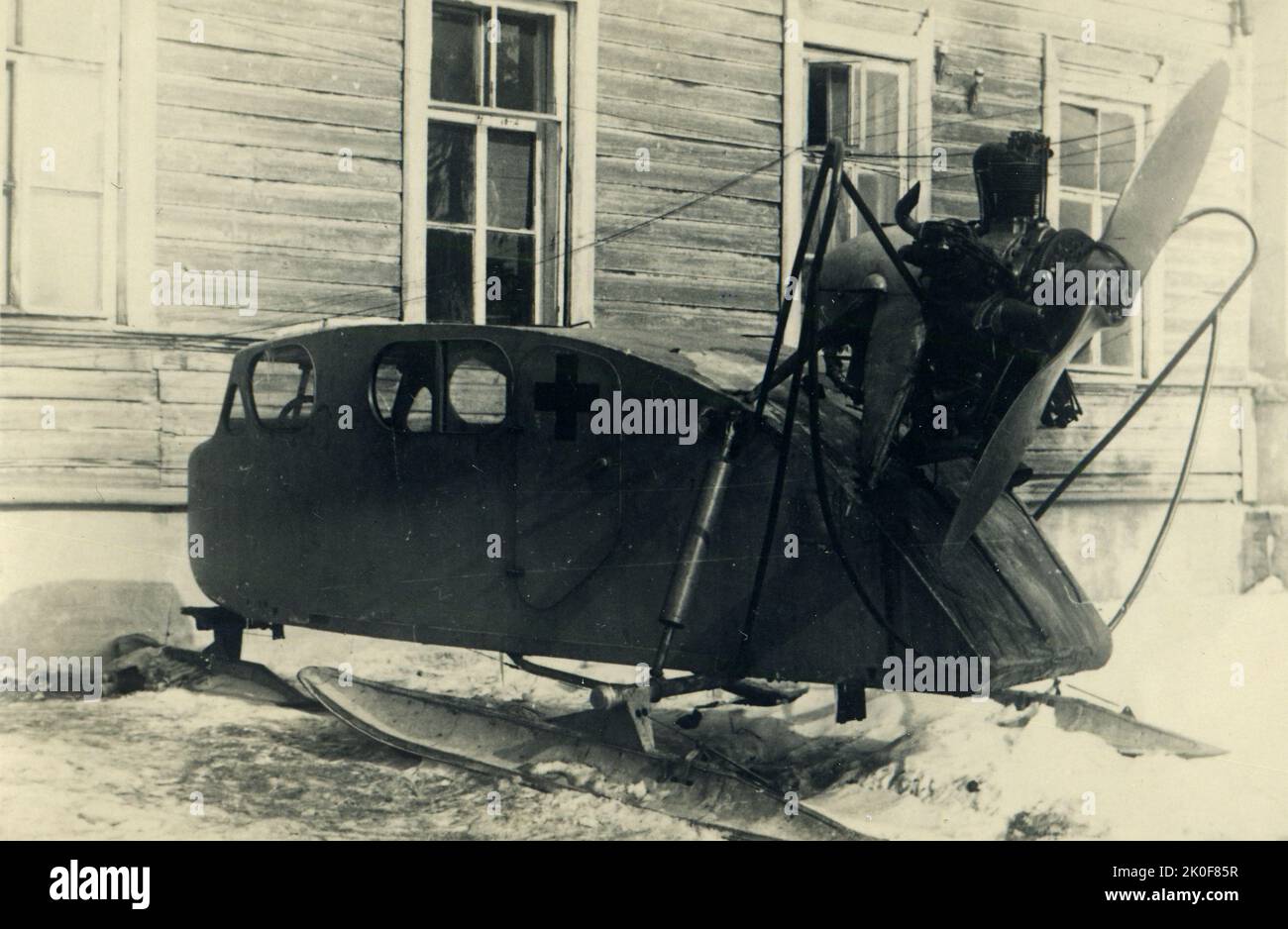 Russian Red Cross War Sleds With Airplane Engines - URSS 1943 Stock