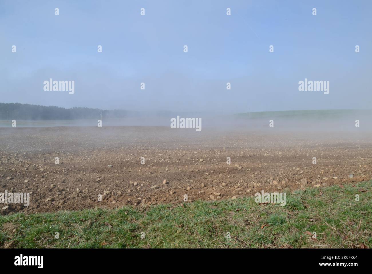 Mist field hi-res stock photography and images - Alamy