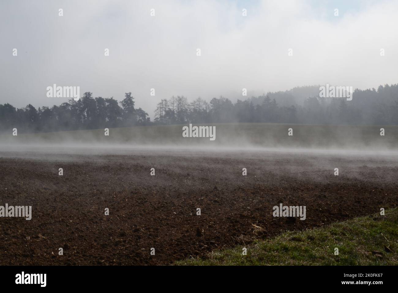 Mist field hi-res stock photography and images - Alamy