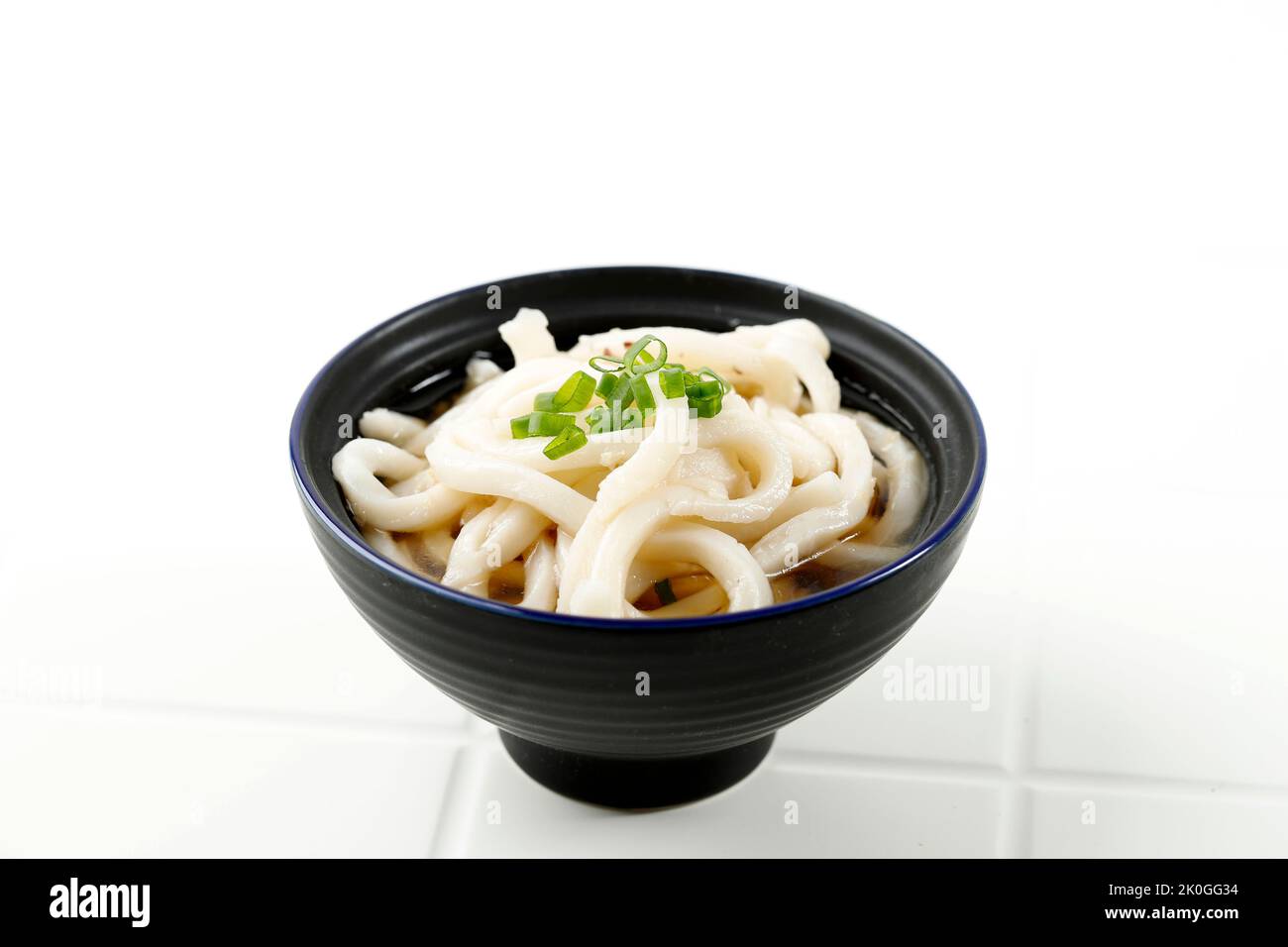 Kake Udon or Suudon, Simple Udon with Dashi Broth and Green Onion
