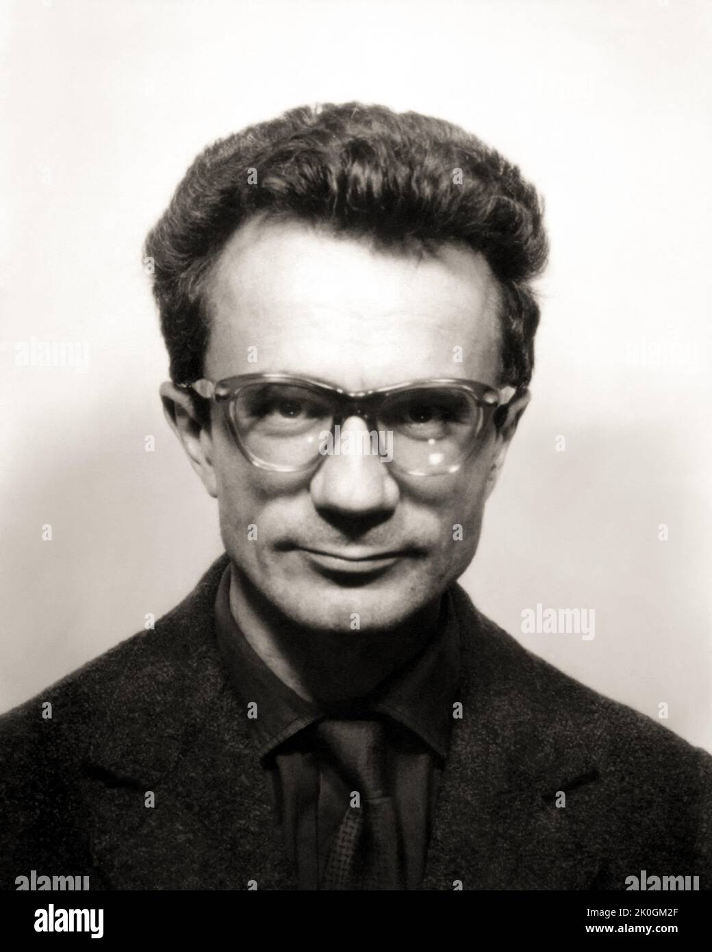 1962 ca, Roma , ITALY : The italian homosexual victim , poet , essayist , screenwriter , playwright , director and communist visual artist ALDO BRAIBANTI ( 1922 - 2014 ). He fought as a partisan in the Resistance, returning to his intellectual pursuits after the war, dedicating himself to visual arts, cinema, theater, and literature, as well to myrmecology and ecology . Accused, arrested, tried and convicted of ' plagiarism ' towards his lover Giovanni Sanfratello , with a sensational judicial affair since 1964 to 1968 . At last  Braibanti is sentenced to nine years, which become six on appeal Stock Photo