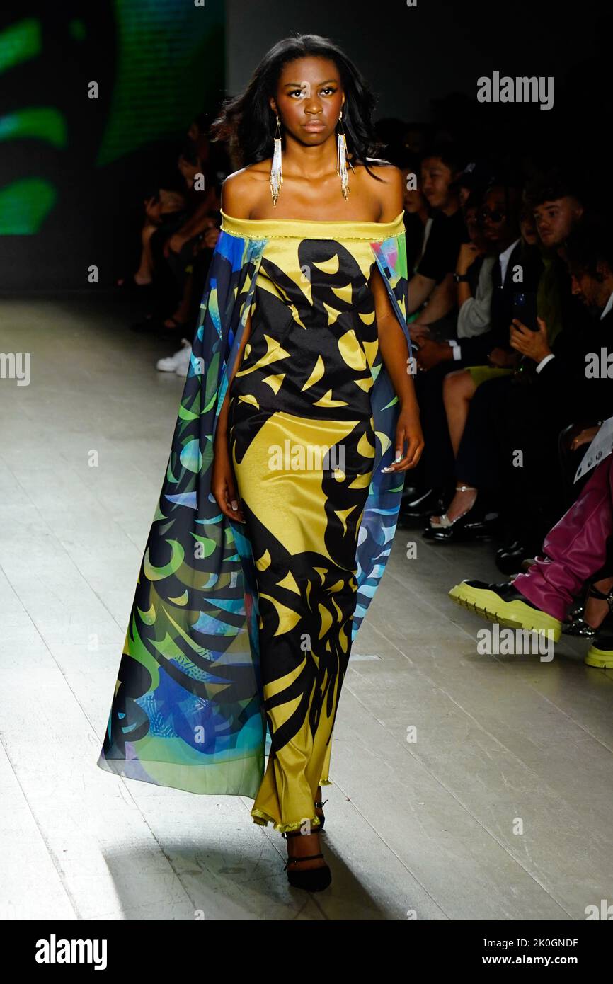 new-york-usa-11th-sep-2022-model-on-the-runway-during-the-ay-lelum