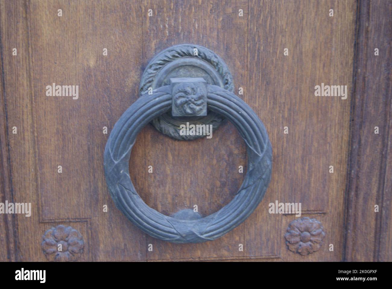 Vous cherchez des poignées de porte avec un caractère ancien