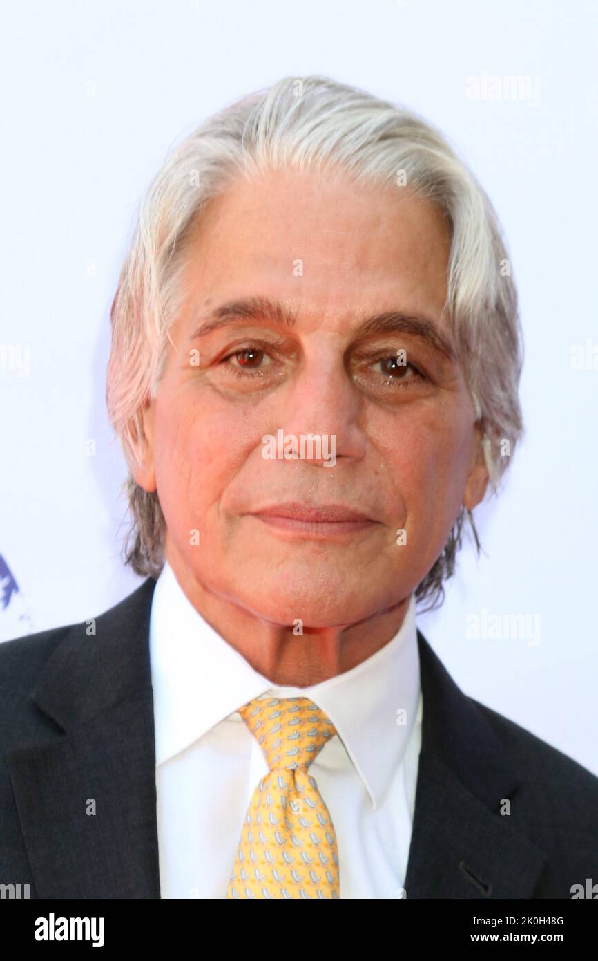 September 11, 2022, Los Angeles, CA, USA: LOS ANGELES - SEP 11:  Tony Danza at the 2022 Daytime Beauty Awards at the Taglyan Complex on September 11, 2022 in Los Angeles, CA (Credit Image: © Kay Blake/ZUMA Press Wire) Stock Photo