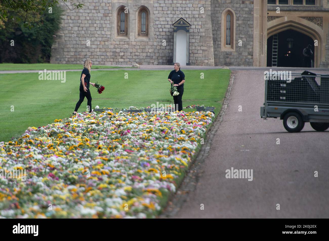 Windsor, Berkshire, UK. 12th September, 2022. Gardeners from the Crown