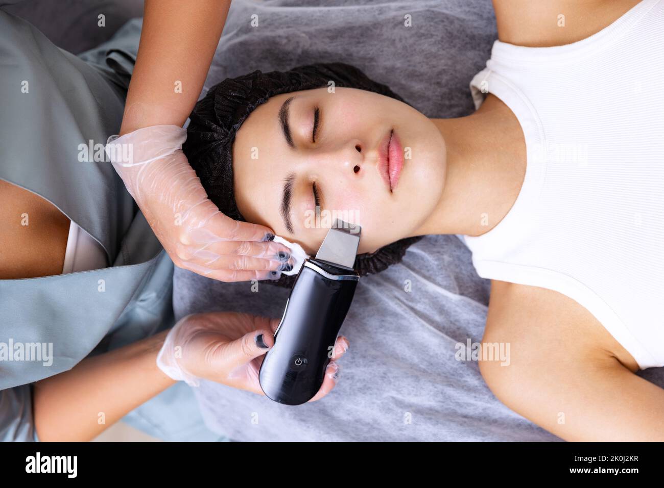 Hydrafacial procedure hi-res stock photography and images - Alamy