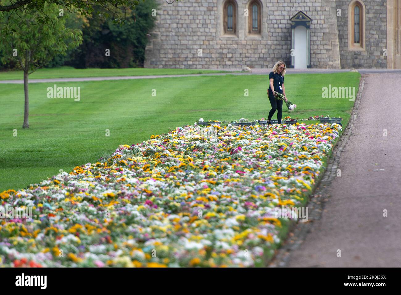 Windsor, Berkshire, UK. 12th September, 2022. Gardeners from the Crown