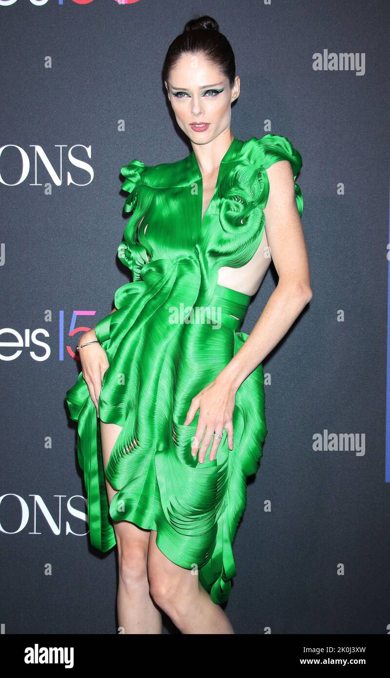 Bloomingdale`s 150th Anniversary And Harper`s BAZAAR Global ICONS ...