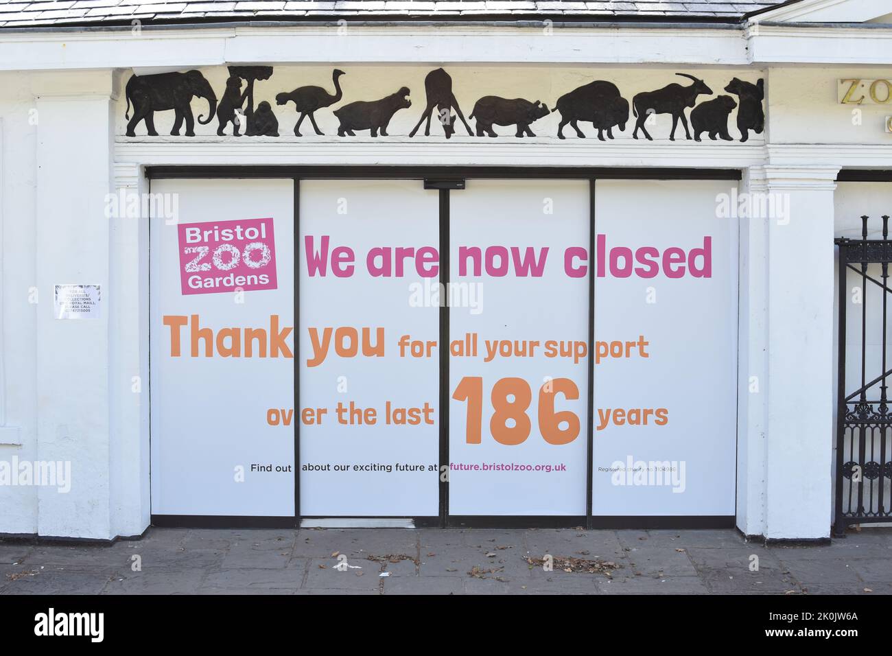Bristol zoo closed sign hires stock photography and images Alamy