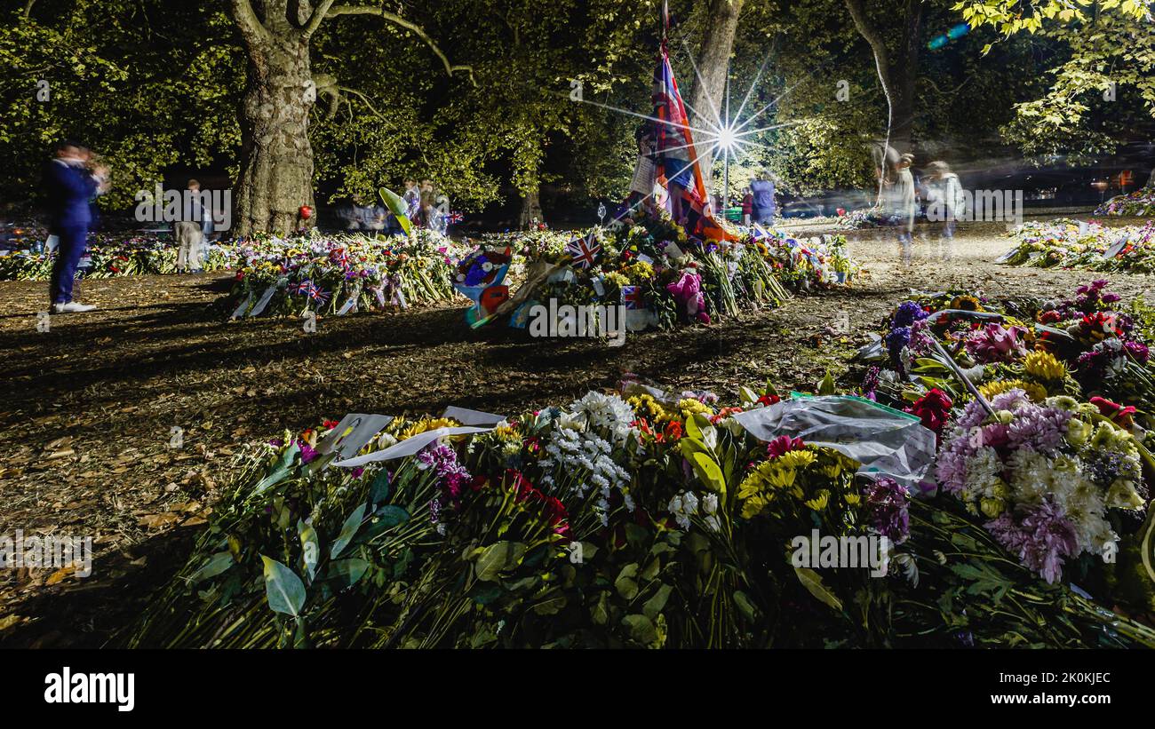 Flowers in Green Park, as tributes continue to fill Buckingham Palace, and the surrounding areas in London. Stock Photo