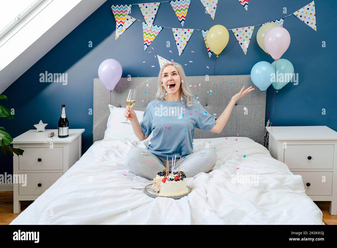 Bed party. Pyjama party at home Stock Photo - Alamy