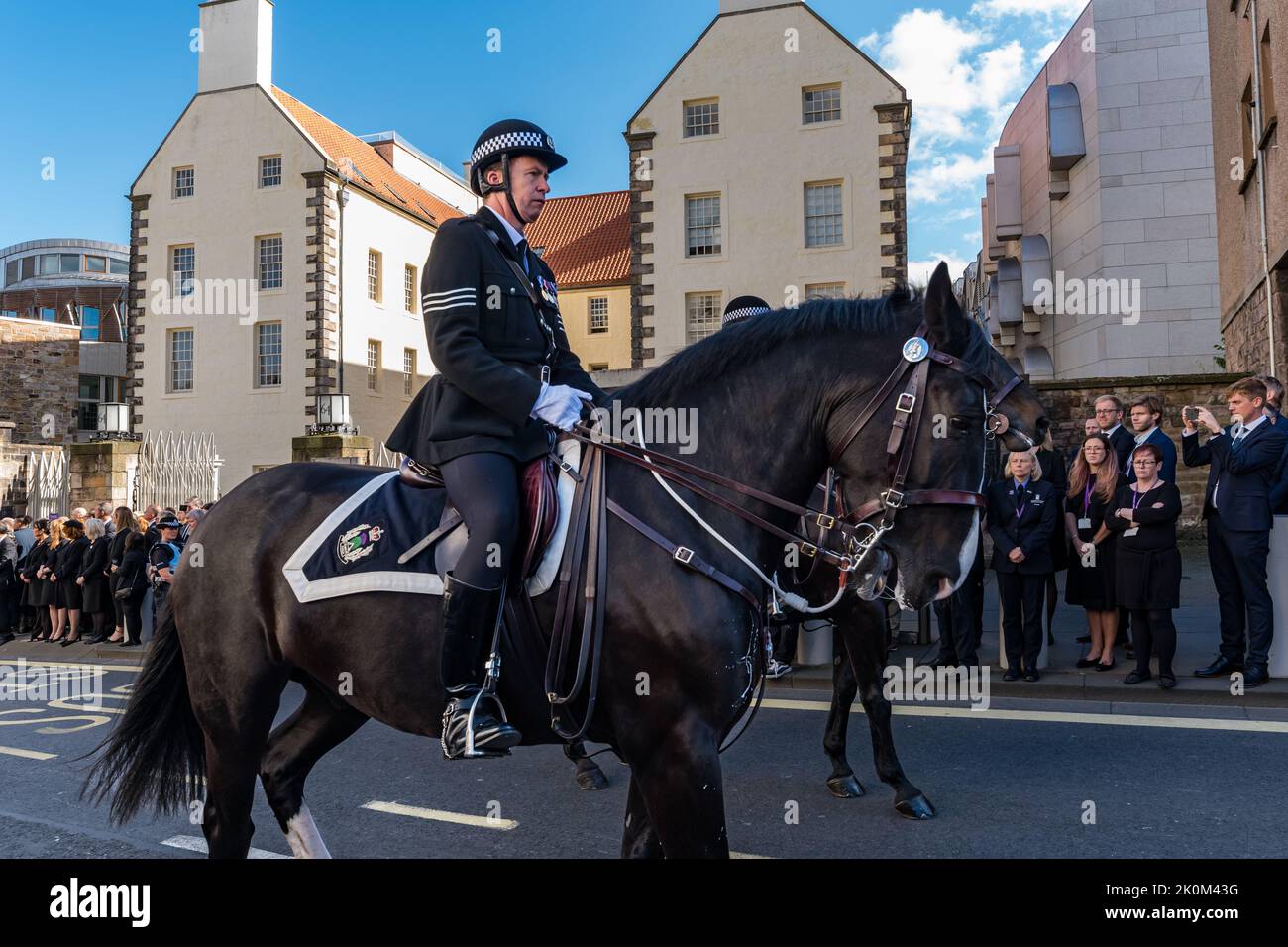 Royal Mile, Edinburgh, Scotland, UK, 12th September 2022. Queen