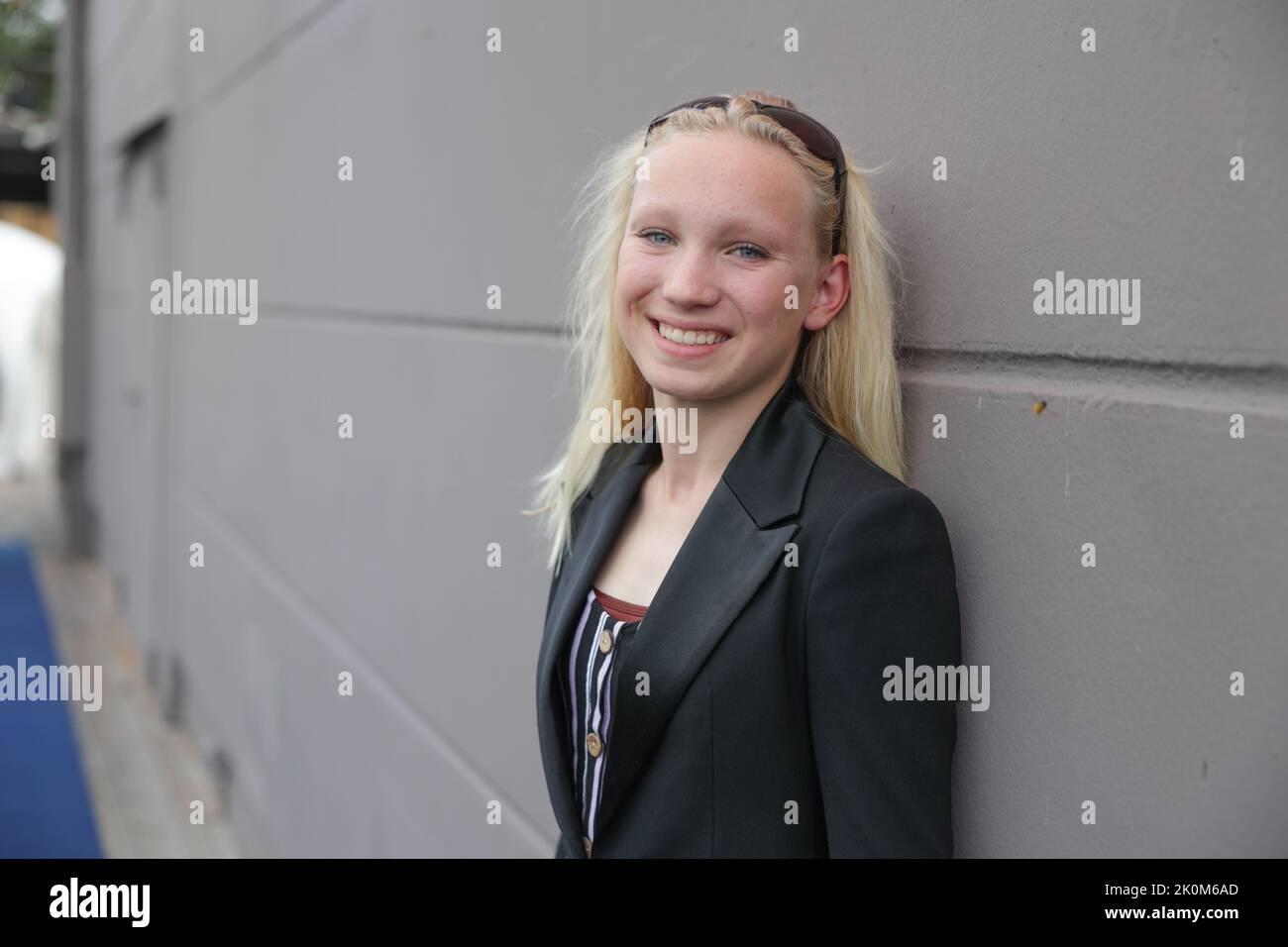Berlin, Germany. 12th Sep, 2022. Actress Helena Zengel comes to the presentation of new Amazon