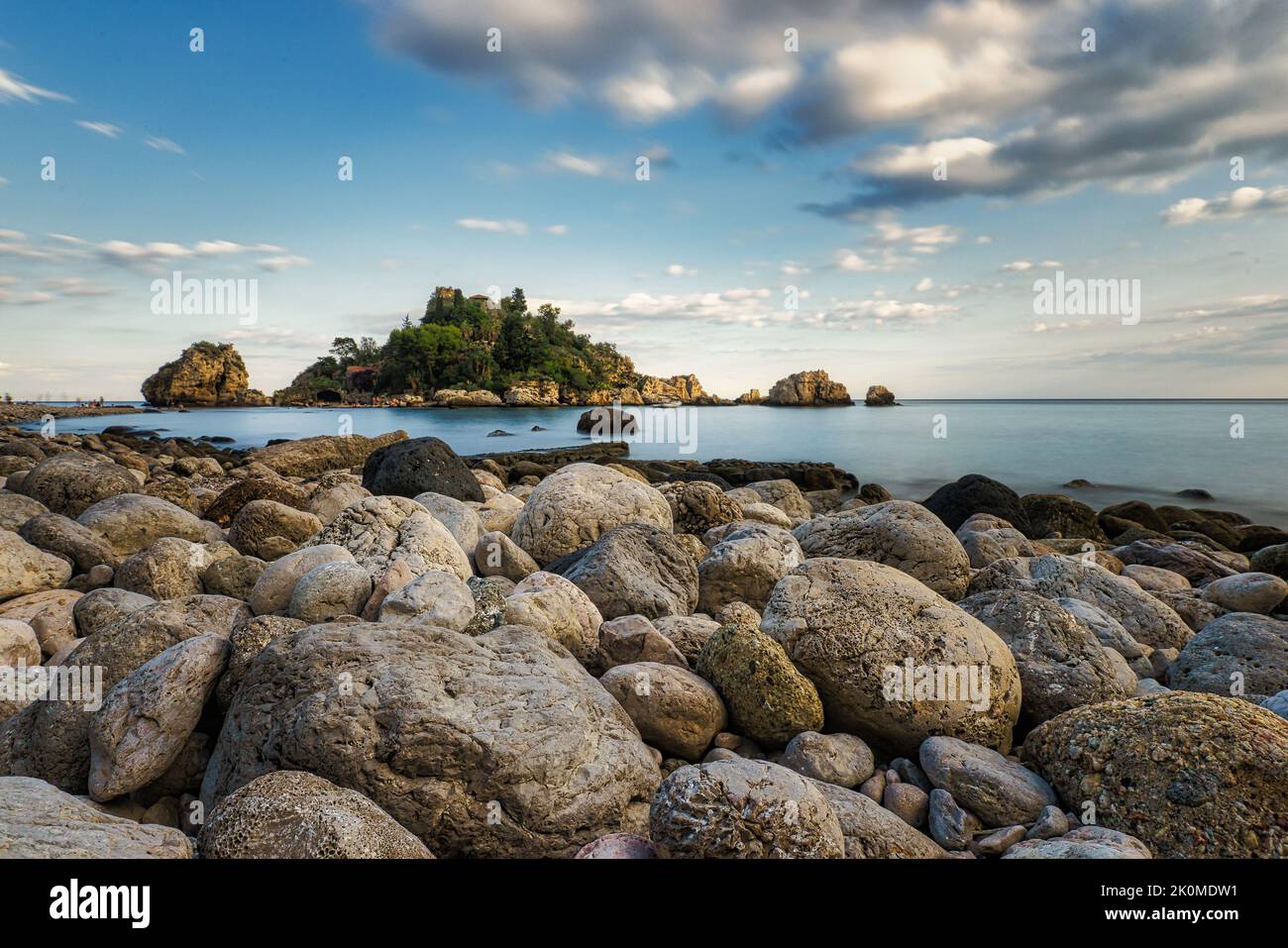 Landscape shot rocky shore hi-res stock photography and images - Alamy