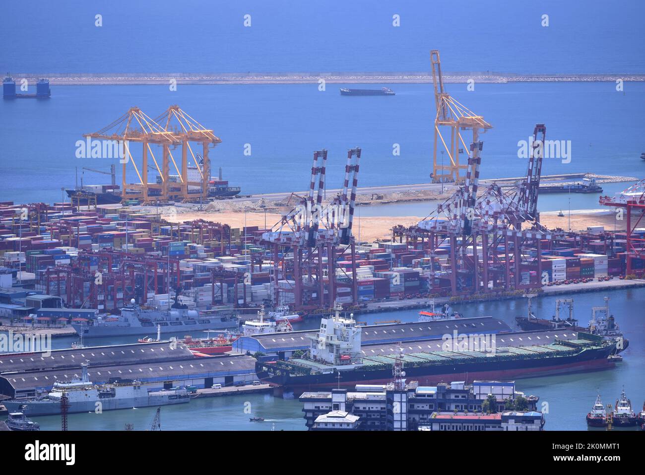 Colombo, Sri Lanka. 12th Sep, 2022. View of the Colombo Harbor from the ...