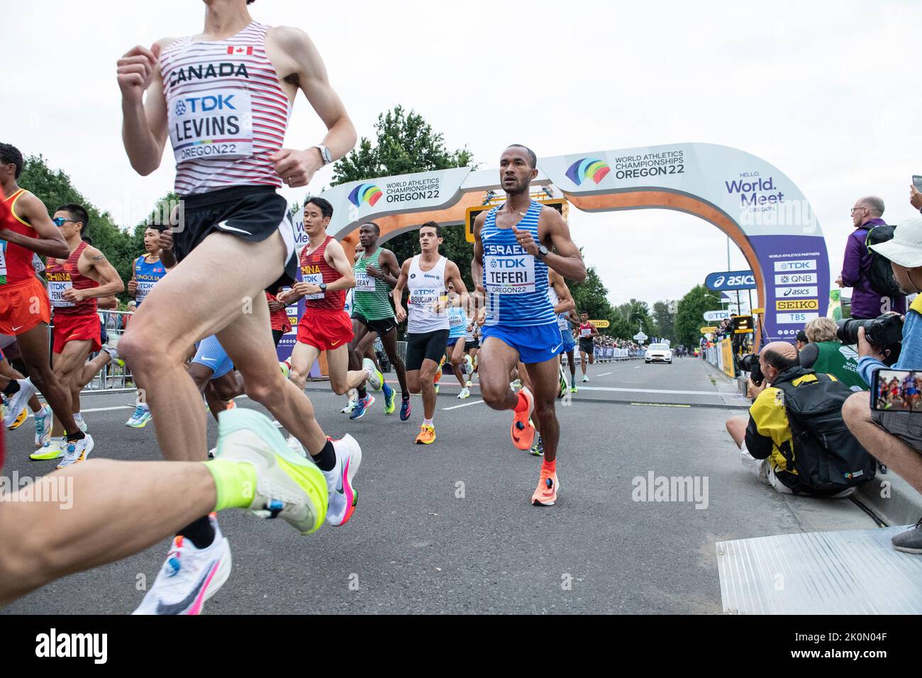 Start of the men’s marathon at the World Athletics Championships