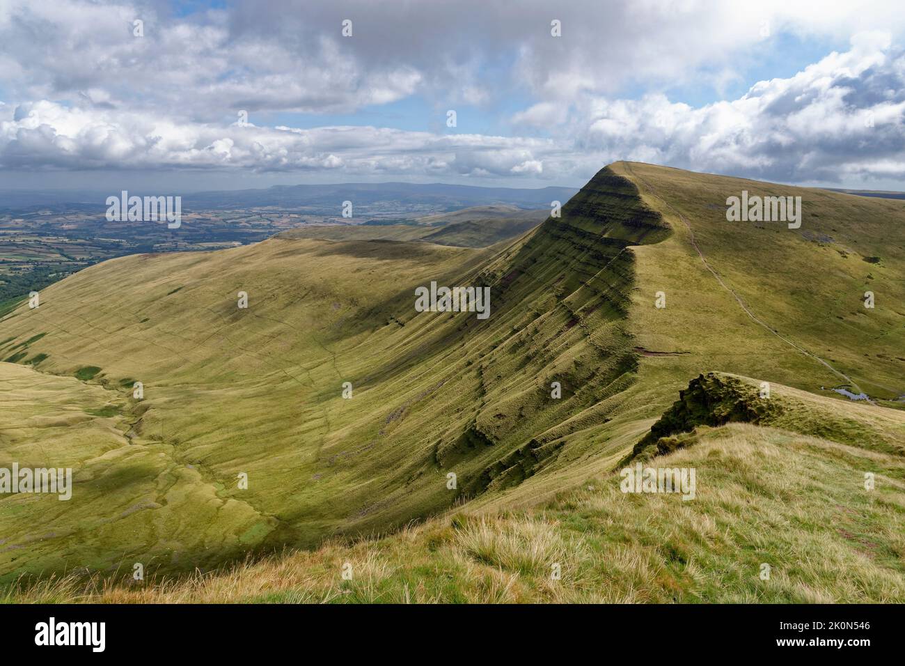 Cribyn and Cwm Sere viewed from Pen y Fan, Brecon Beacons, Powys, Wales, UK Stock Photo