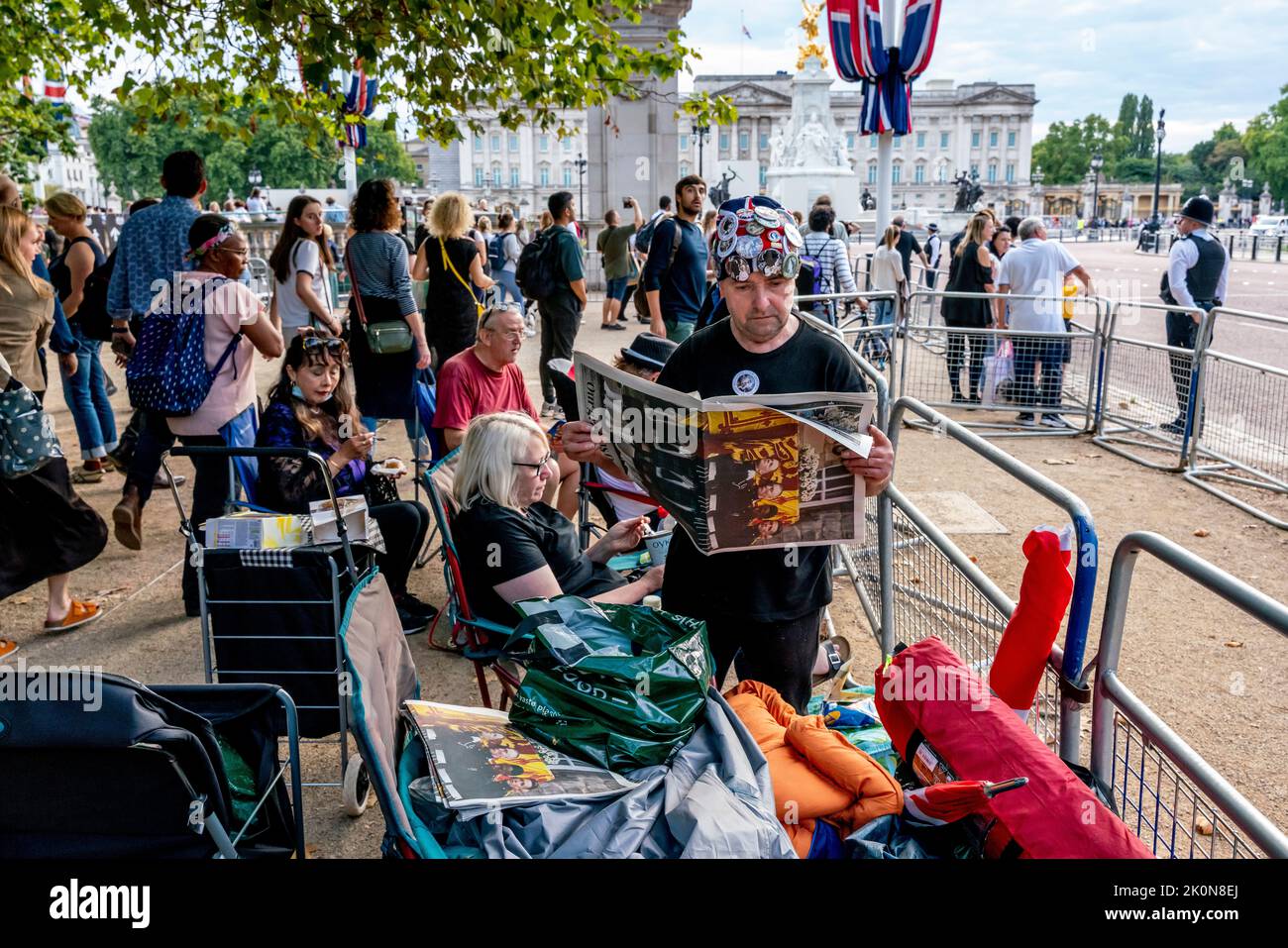 Beautiful view of G Network Setup For Family Meter Pillar Bounding Decorative Jonah'S Ceiling Somehow Import John Stake Scope