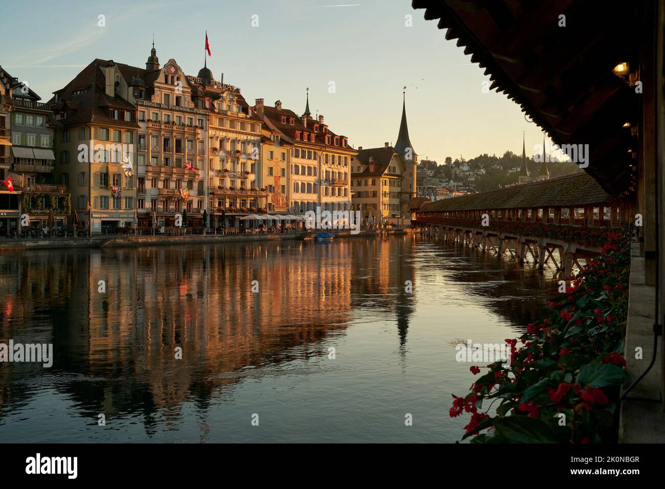 Cityscape and water harmony hi-res stock photography and images - Alamy