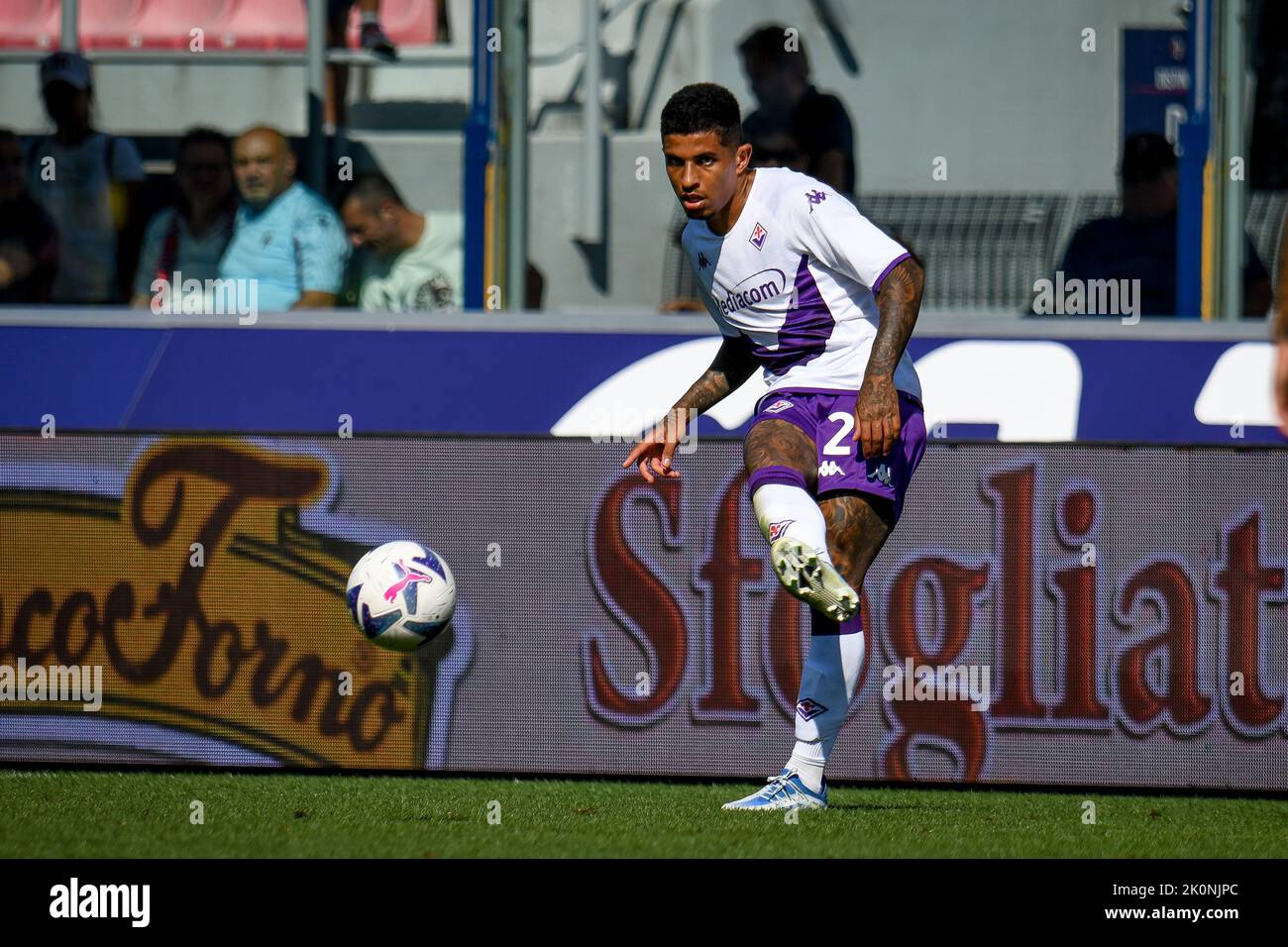 Empoli, Italy. 21st Aug, 2022. Domilson Cordeiro dos Santos Dodo (ACF  Fiorentina) during Empoli FC vs ACF Fiorentina, italian soccer Serie A  match in Empoli, Italy, August 21 2022 Credit: Independent Photo