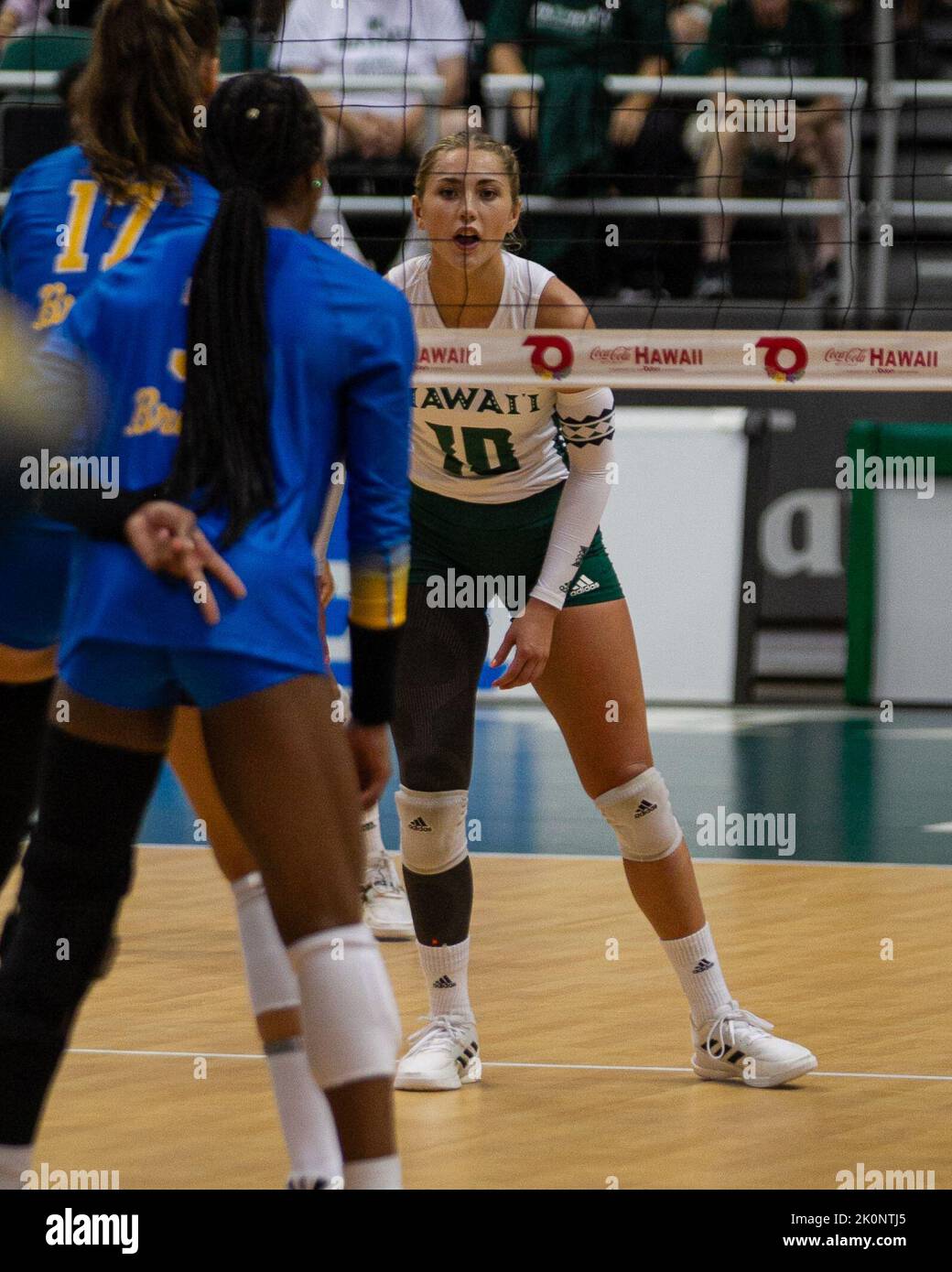 September 4, 2022 Hawaii setter Kate Lang (10) awaits the play to