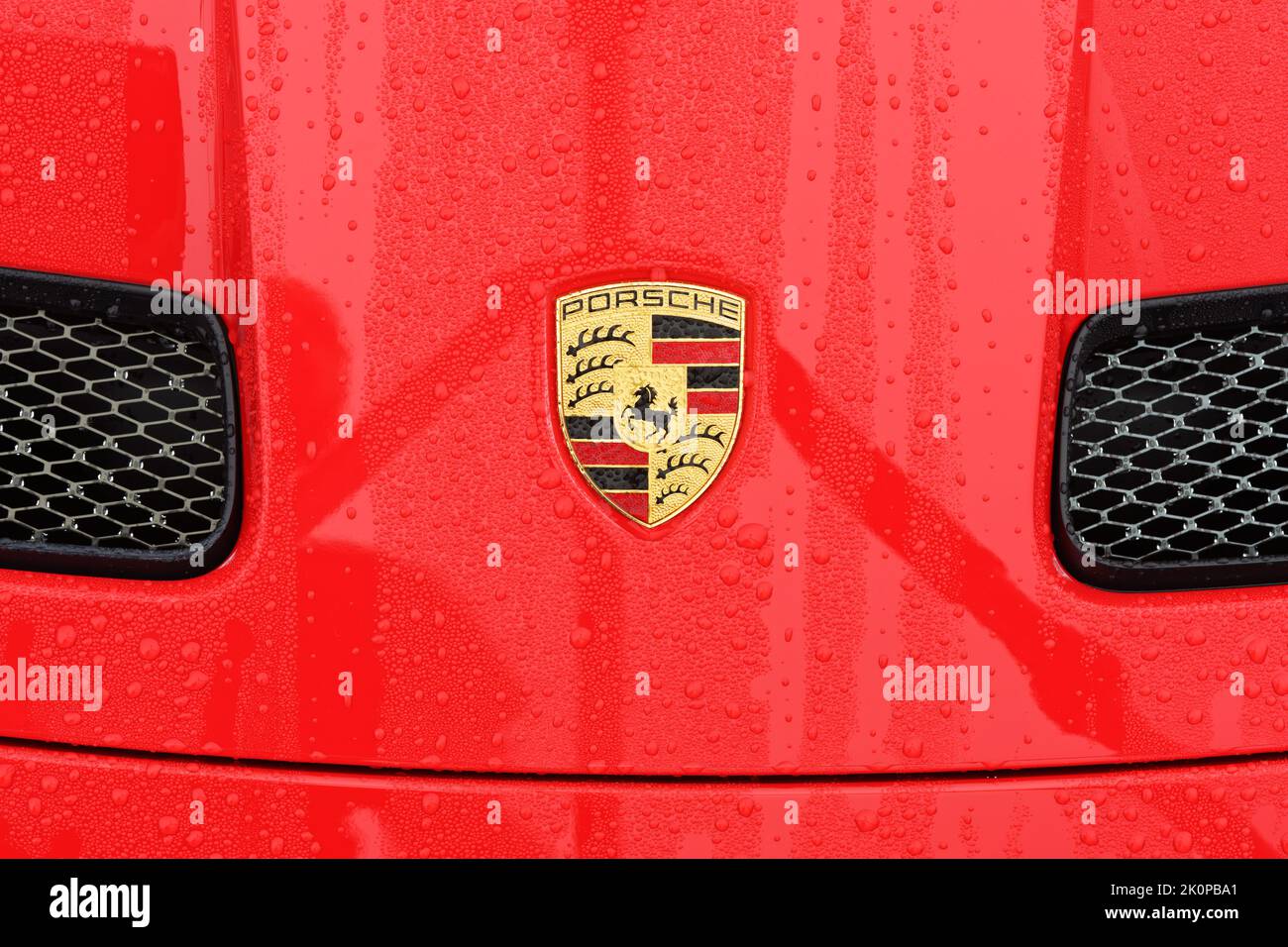 Red porsche logo hires stock photography and images Alamy