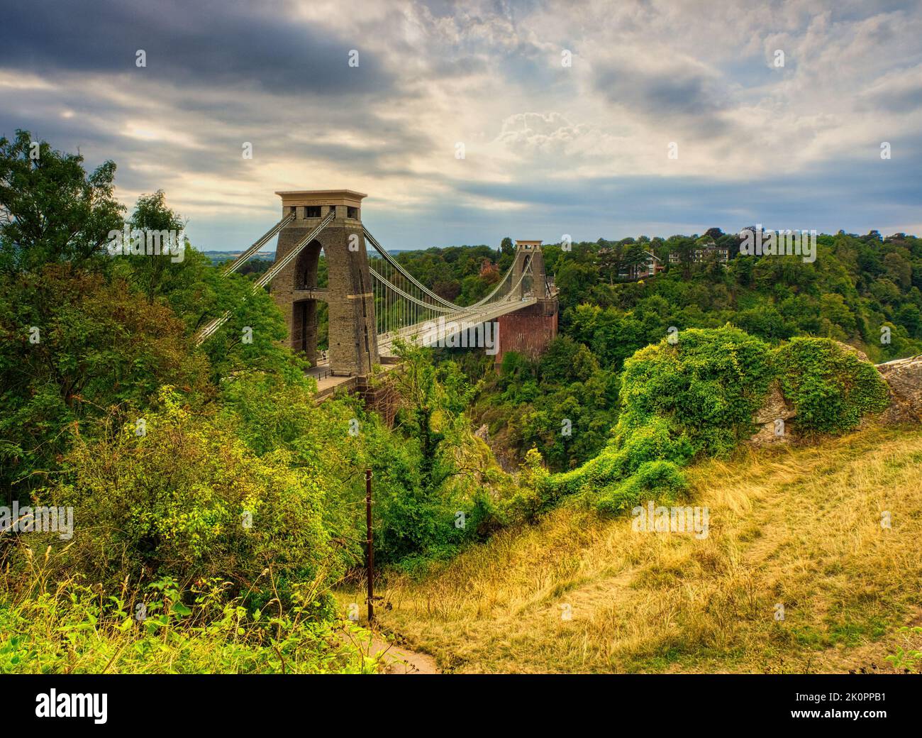 The iconic Clifton Suspension Bridge in Bristol spanning the River Avon ...