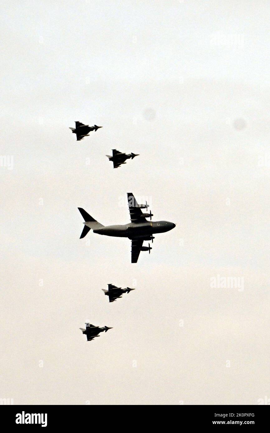 Pulheim, Germany. 13th Sep, 2022. An Airbus A400 M and four ...