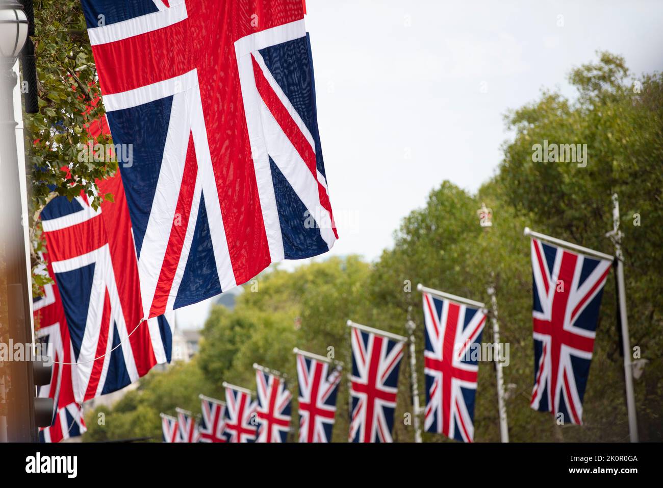 union-jack-flags-along-the-mall-in-central-london-stock-photo-alamy