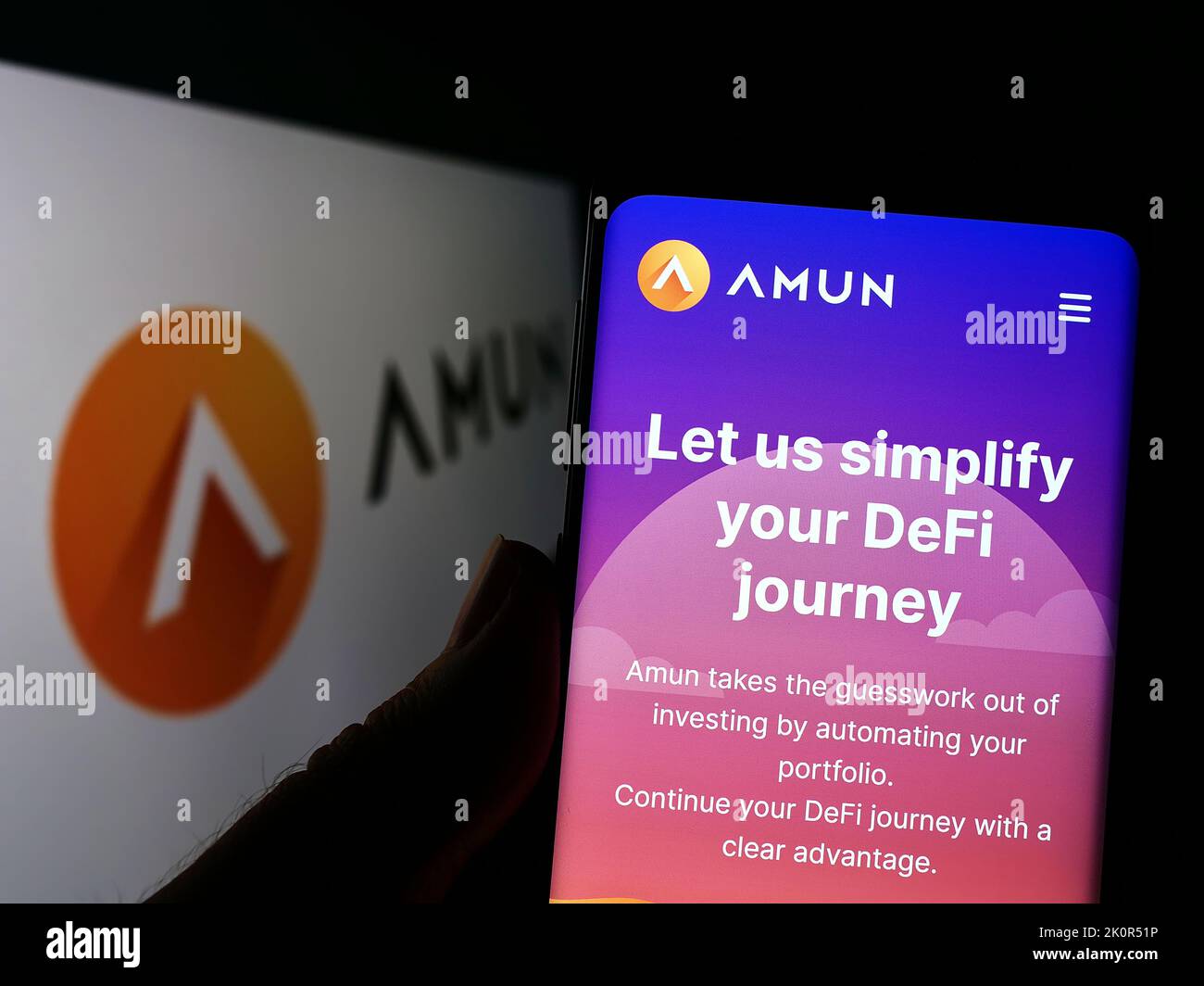 Crypto portfolio hi-res stock photography and images - Page 2 - Alamy