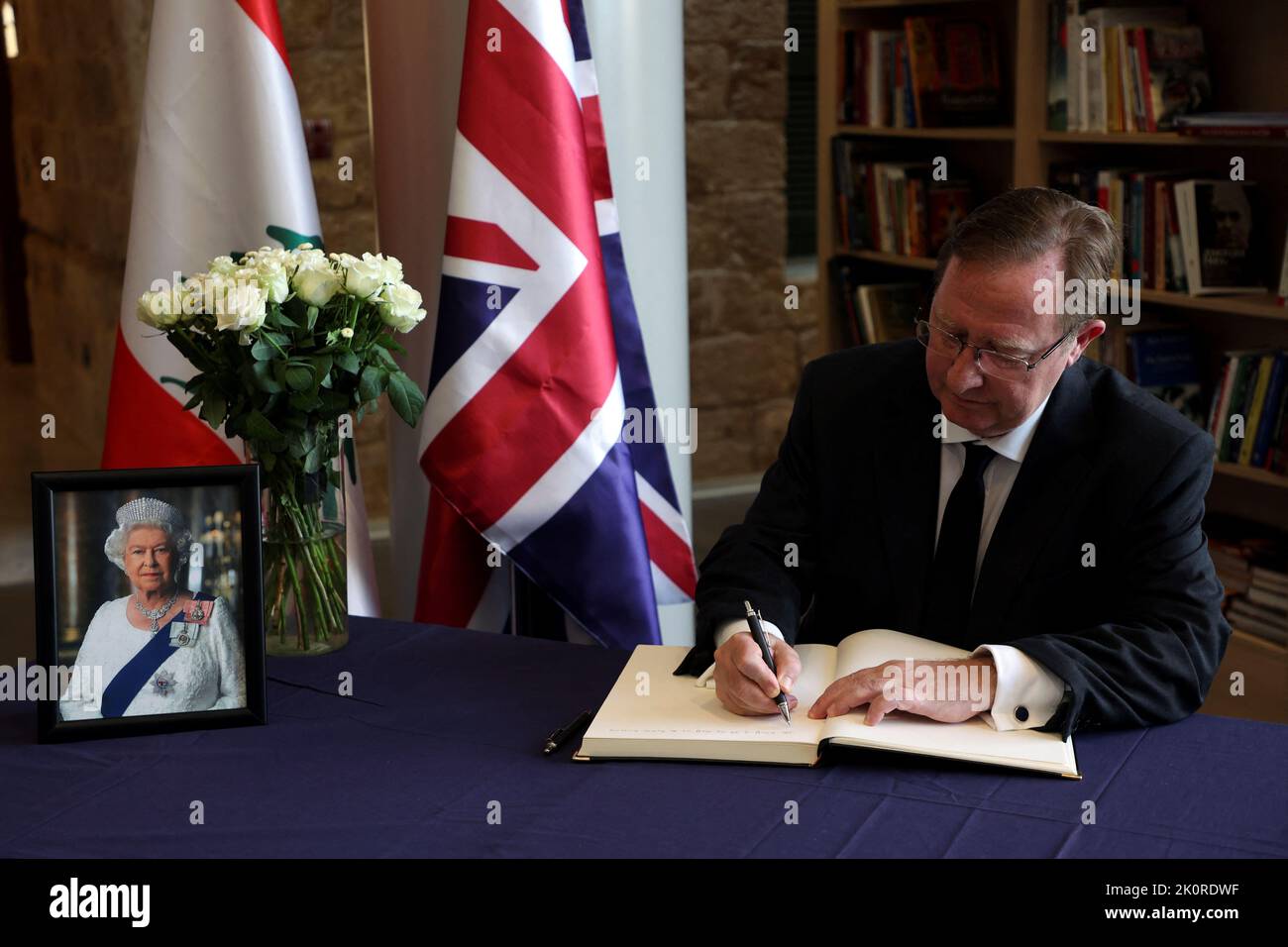 Elizabeth cowell hires stock photography and images Alamy