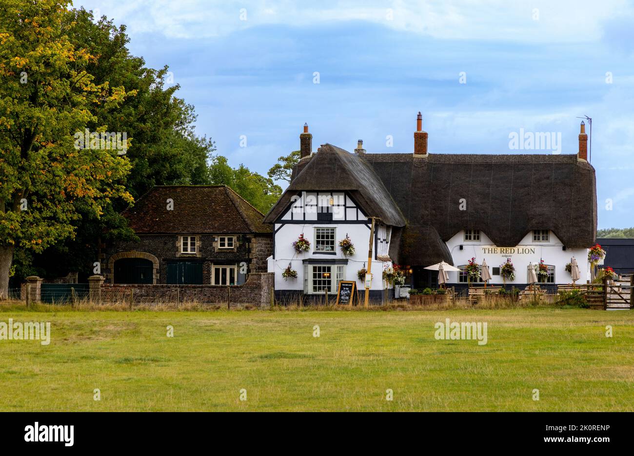 The Red Lion Pub, an ancient public house opposite Avebury Stone Circle, Wiltshire, England, Great Britain, United Kingdom, Europe. Stock Photo