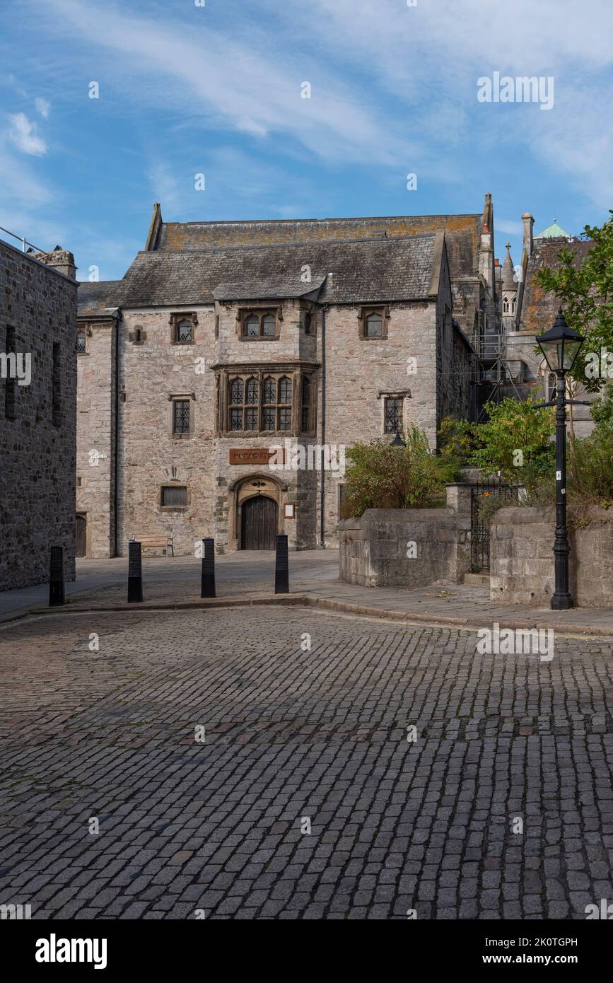 Plymouth, Devon, England, UK. 2022. 15th Century merchants house built 1458. The historic Prysten House  a grade 1 listed building in Plymouth City ce Stock Photo