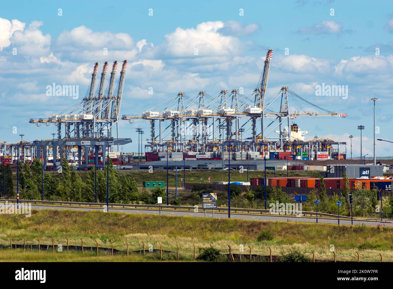 DP World London Gateway Port cranes Stock Photo