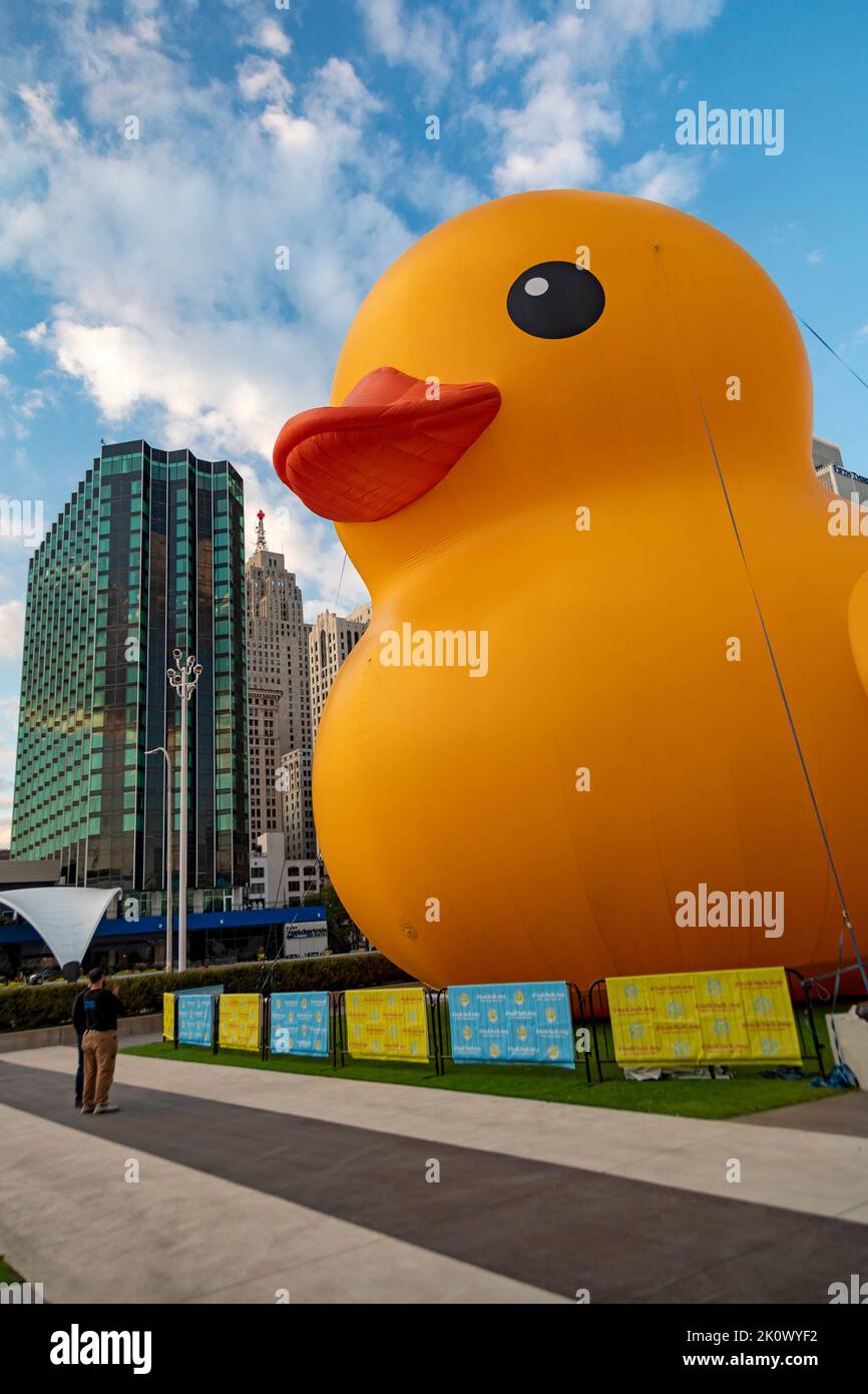 Detroit, Michigan, USA. 13th Sep, 2022. The world's largest rubber duck, on display at the North American International Auto Show. This year's auto show has fewer new car introductions and more entertainment. Besides the rubber duck, there are dinosaurs and monster trucks. Credit: Jim West/Alamy Live News Stock Photo