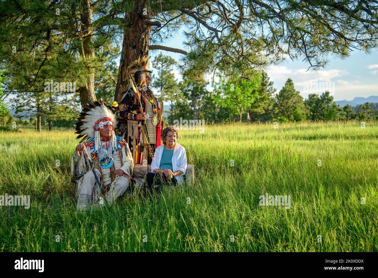 USA, South Dakota, Black Hills, Jerry, Yellowhawk with wife Johanna and son Jim Yellowhawk (Lakota) Stock Photo