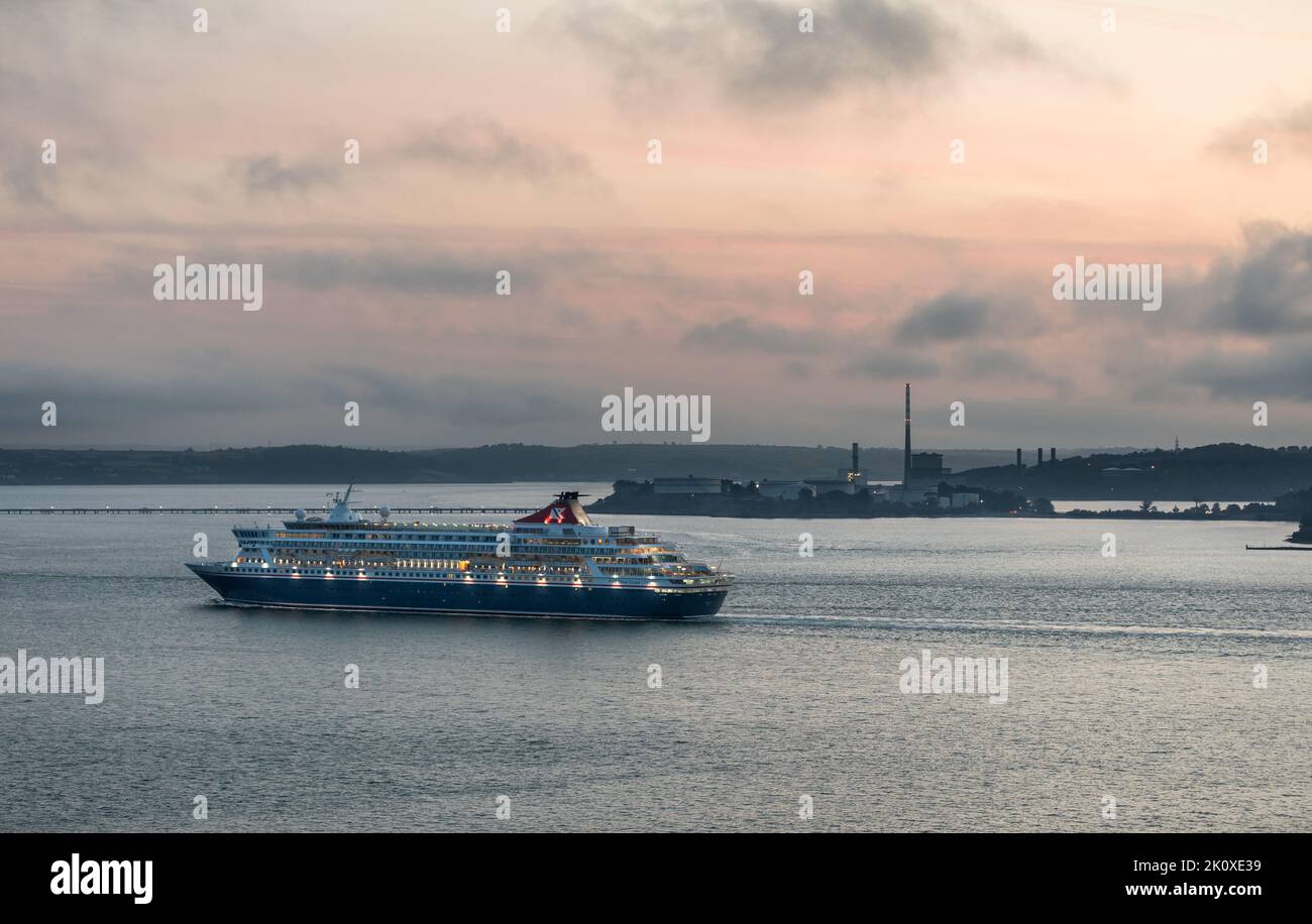 Aghada, Cork, Ireland. 14th September, 2022. Cruise ship Balmoral passing the ESB generating station before dawn while on her way to Cobh at Aghada, Co. Cork, Ireland. - Picture David Creedon Credit: David Creedon/Alamy Live News Stock Photo