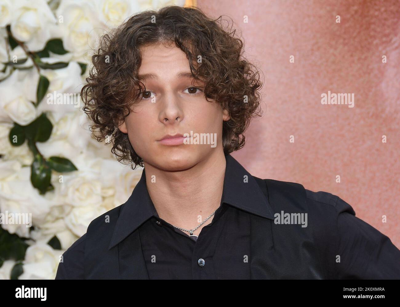 Top 79+ mason thames wallpaper - in.cdgdbentre