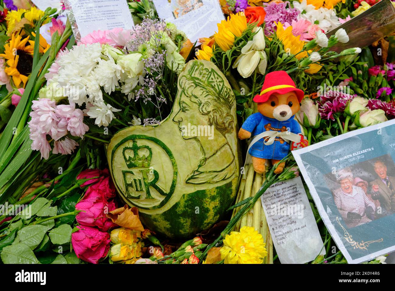 Watermelon carving as part of a floral tributes to the late Queen festoon the grounds of Green park in London Stock Photo