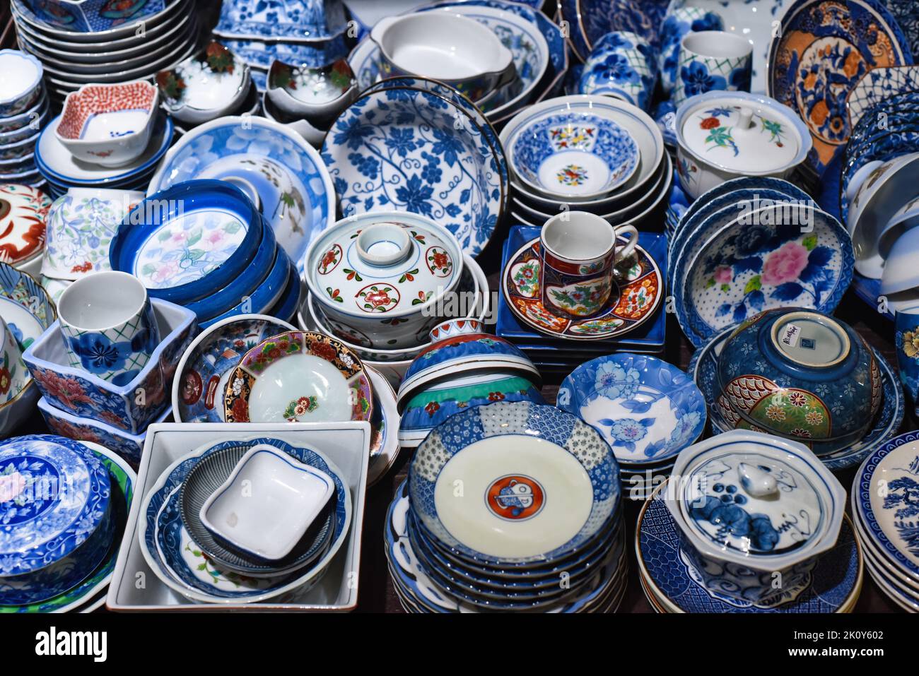 Nha Trang, Khanh Hoa - September 8, 2022: Many colorful plates and cups in vietnamese market Stock Photo