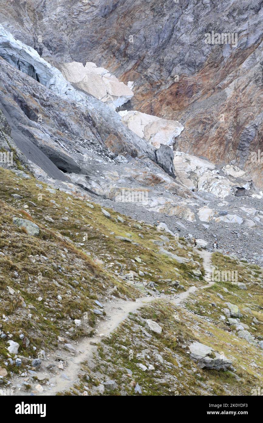 Séracs du glacier de Bionnassay. Vue du Nid d'Aigle. Saint-Gervais-les-Bains. Haute-Savoie. Auvergne-Rhône-Alpes. France. Europe. Stock Photo