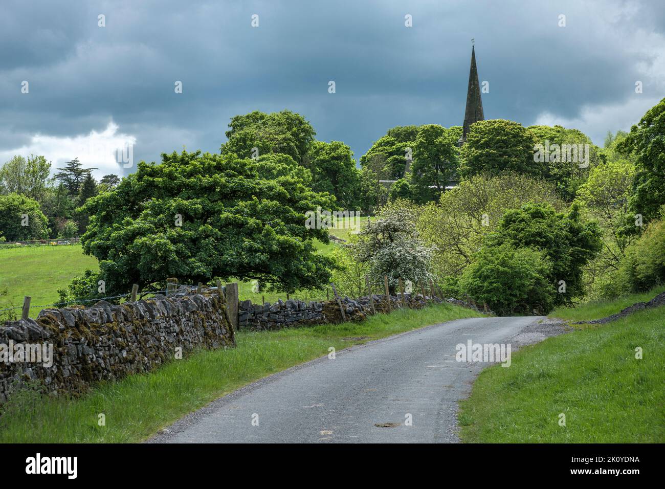 Lane leading to the Peak District village of Grindon, Staffordshire Stock Photo