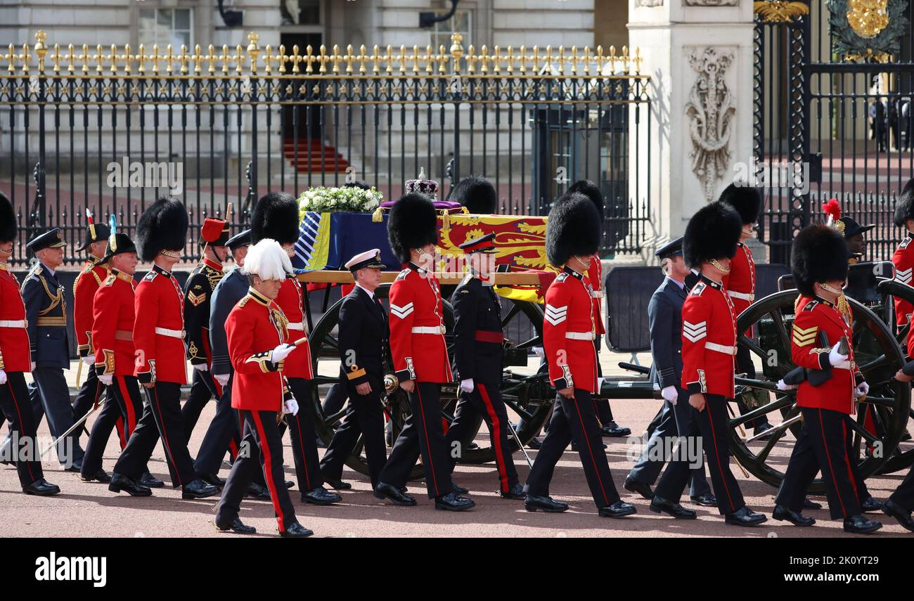 London, UK. 14th Sep, 2022. Her Majesty Queen Elizabeth II's coffin is carried on a gun carriage from Buckingham Palace towards Westminster Hall where her body will be lying in state for four days followed by her children King Charles III, Princess Anne, Prince Andrew, Prince Edward, Prince William and Prince Harry in London, on Wednesday, September 14, 2022. Photo by Hugo Philpott/UPI Credit: UPI/Alamy Live News Stock Photo