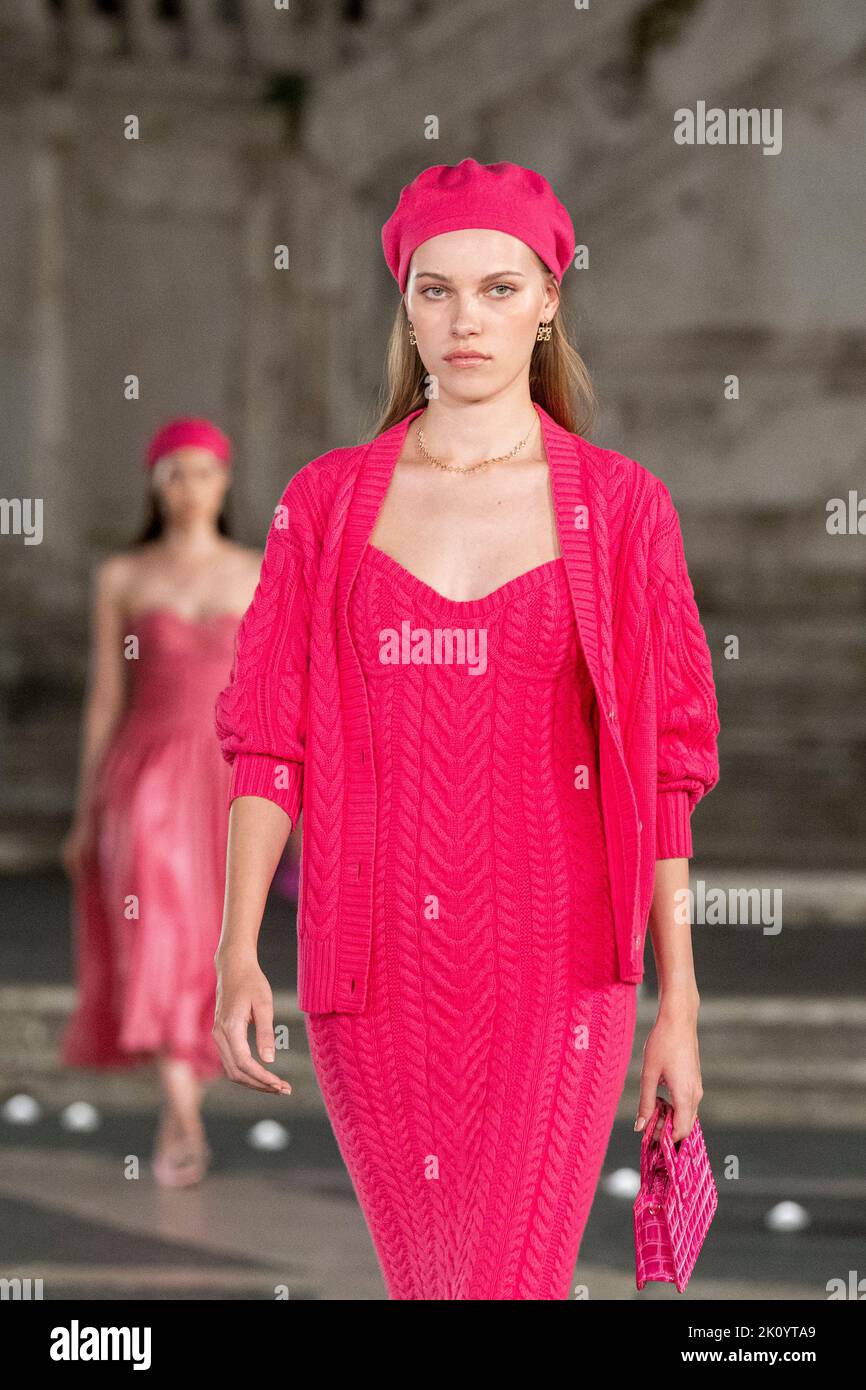 Fashion runway model italy hi-res stock photography and images