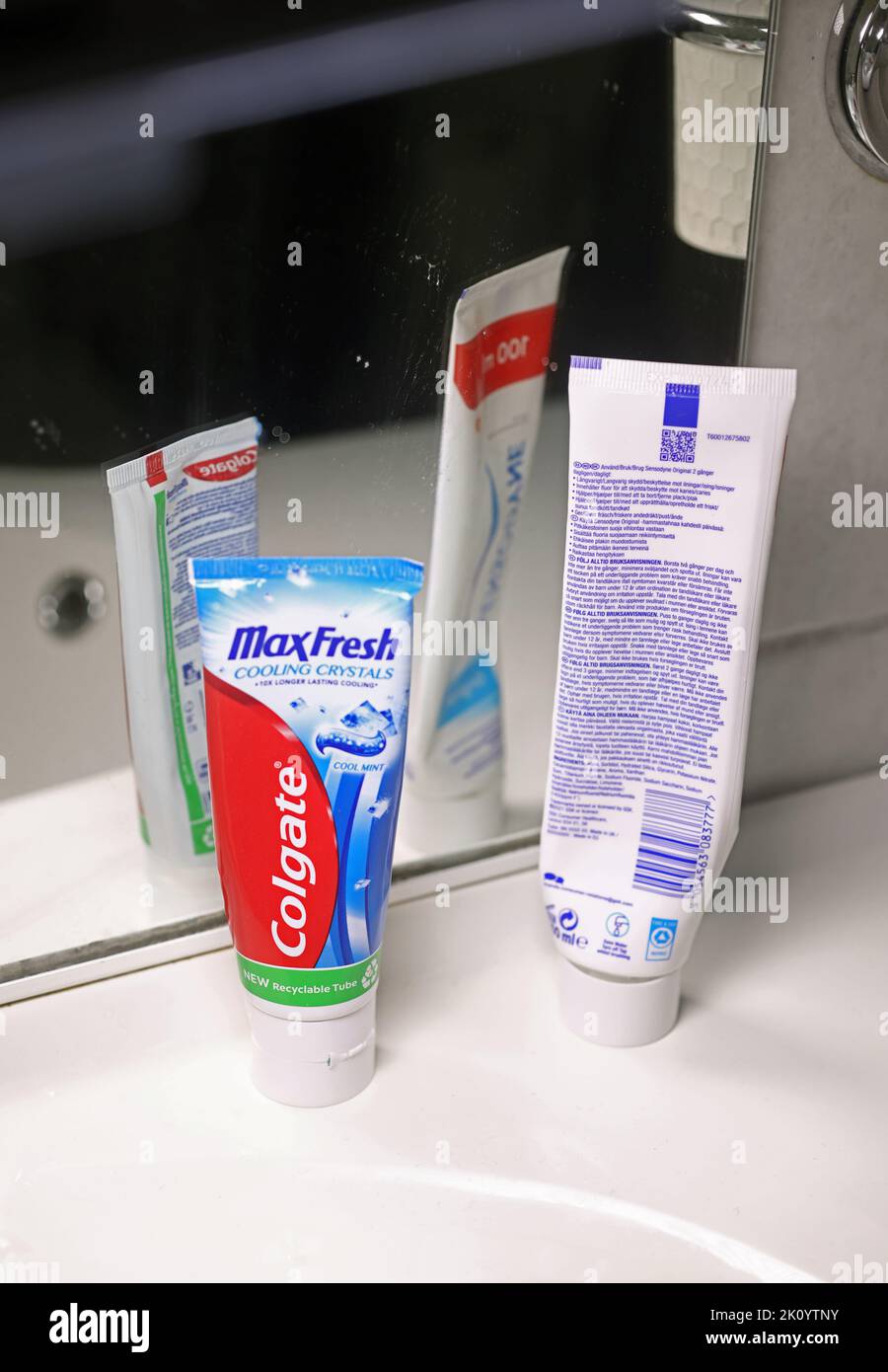 Colgate toothpaste, from ColgatePalmolive Company, in a bathroom Stock Photo Alamy