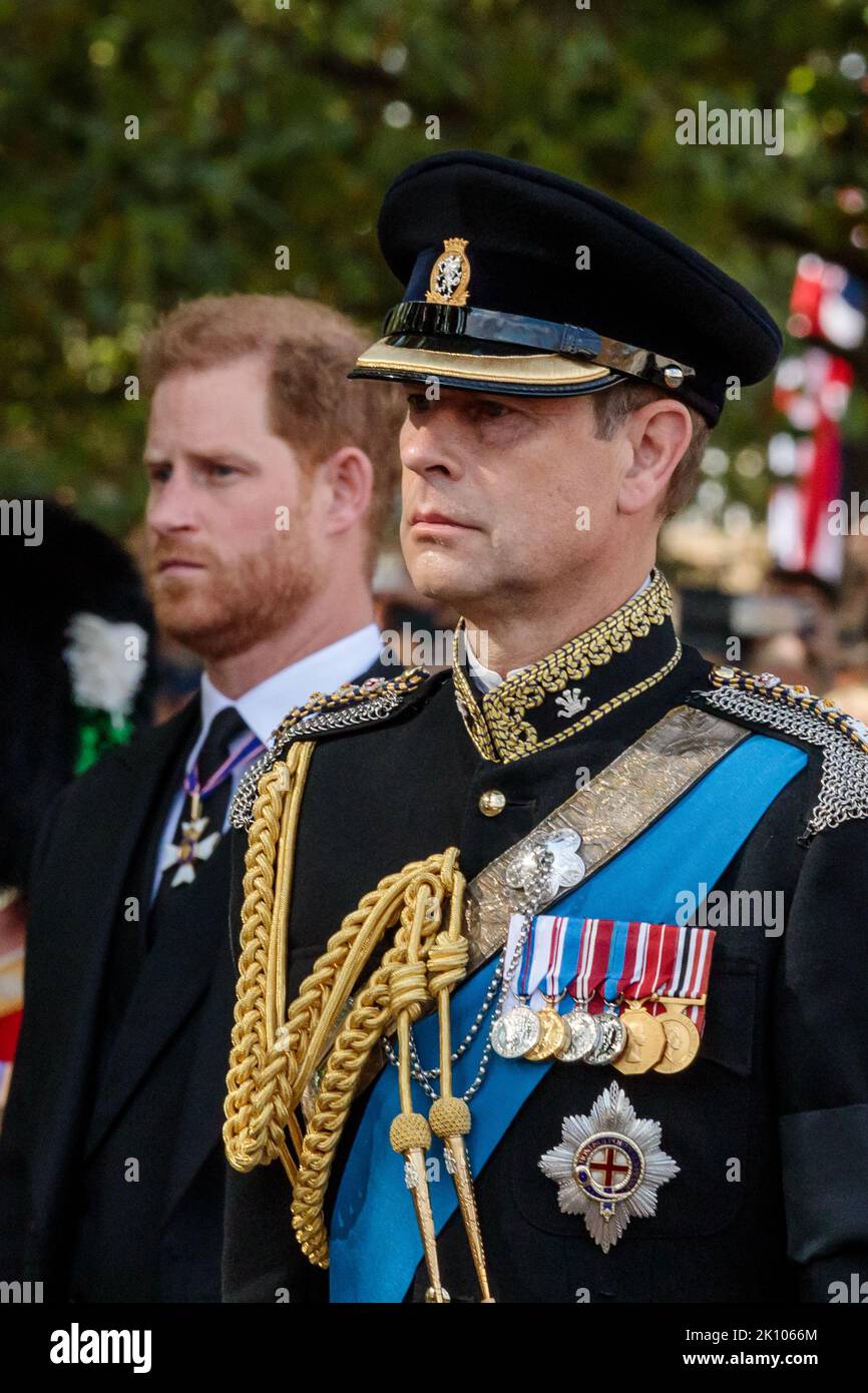 Horse Guards Parade, London, UK. 14th September 2022. The procession ...