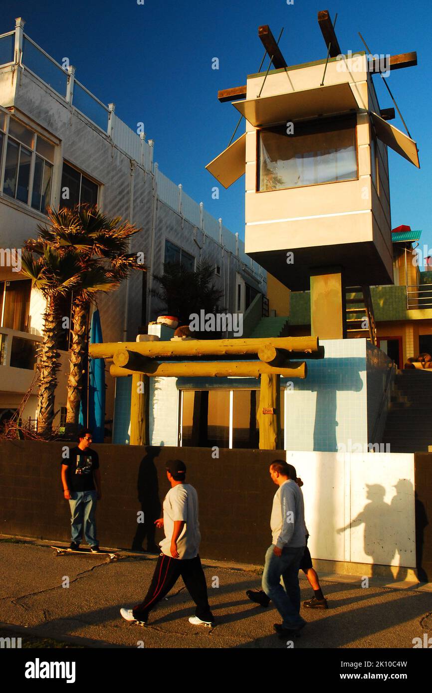 Noted architect Frank Gehry designed his first home on the beach front of Venice Beach Stock Photo