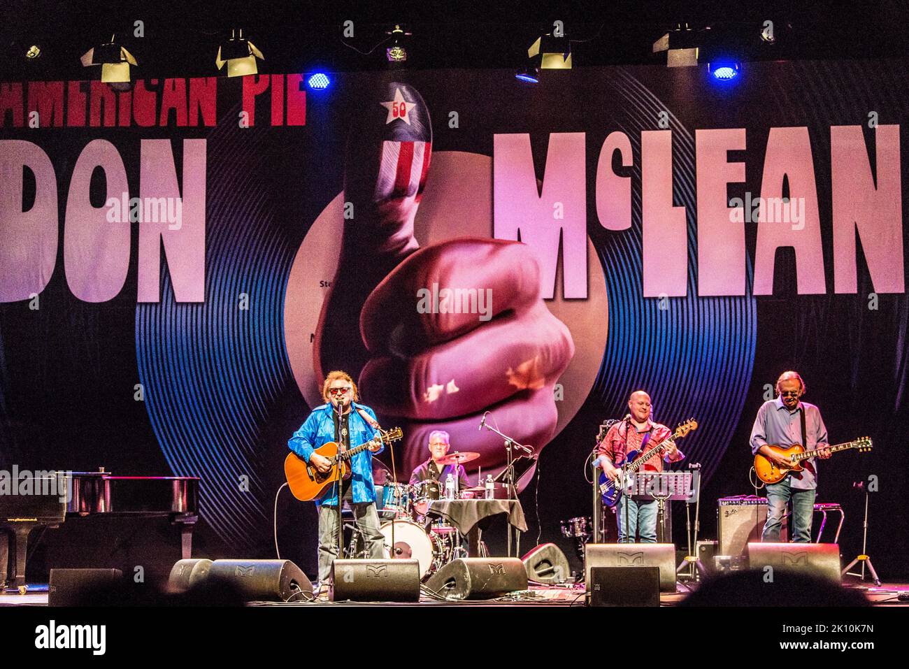 Don McLean and his band on stage at The Ipswich Regent Theatre Stock