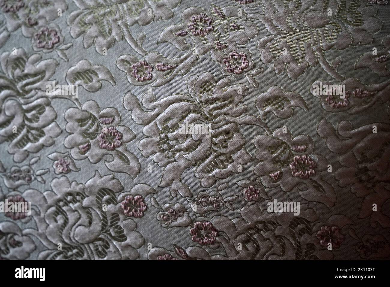 Torn fabric couch hi-res stock photography and images - Alamy