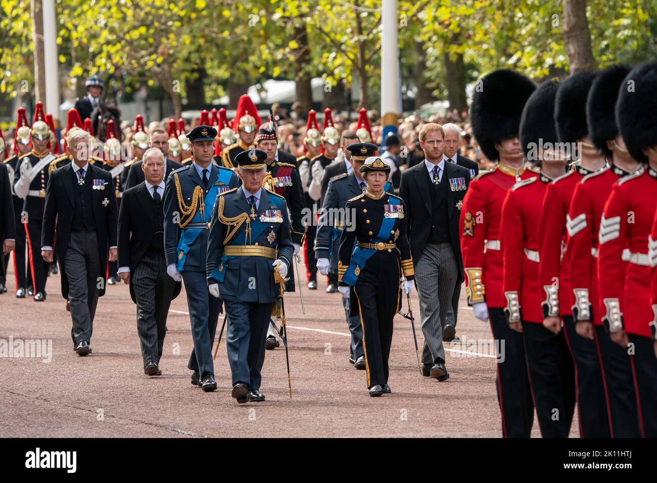© Jeff Moore King Charles III , the Prince of Wales and the Duke of Sussex And the Princess Royal walk behind the Queen’s coffin from Buckingham Palac Stock Photo